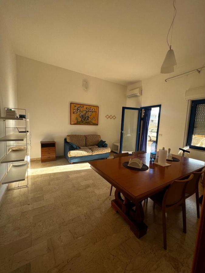 A Casa Di Rosa,Fronte Spiaggia, Piscina,Parcheggio Τράπανι Εξωτερικό φωτογραφία