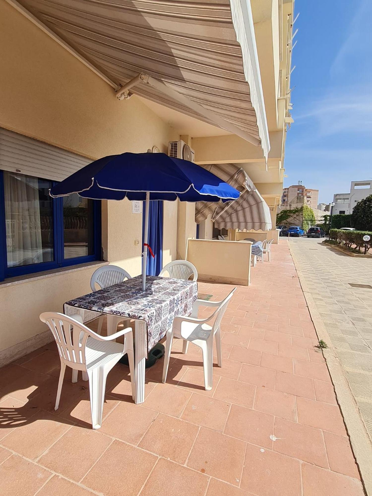 A Casa Di Rosa,Fronte Spiaggia, Piscina,Parcheggio Τράπανι Εξωτερικό φωτογραφία