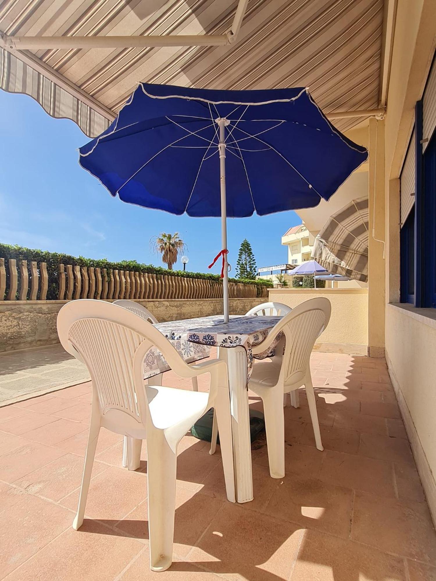 A Casa Di Rosa,Fronte Spiaggia, Piscina,Parcheggio Τράπανι Εξωτερικό φωτογραφία